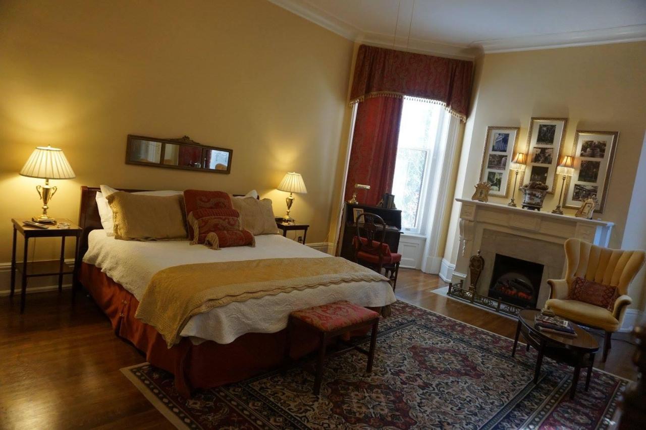 Louisville Bourbon Inn Exteriér fotografie